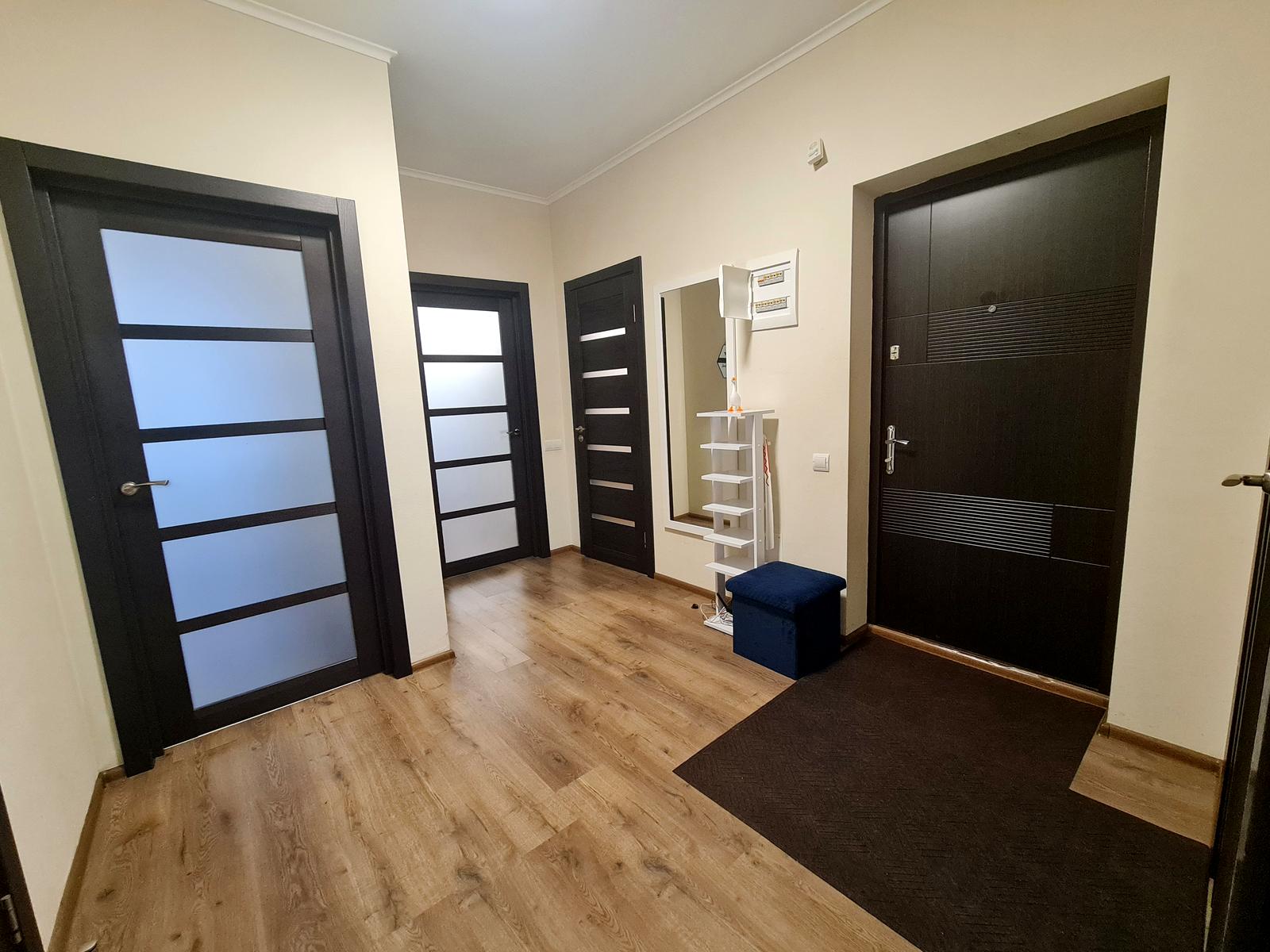 1830451986125902