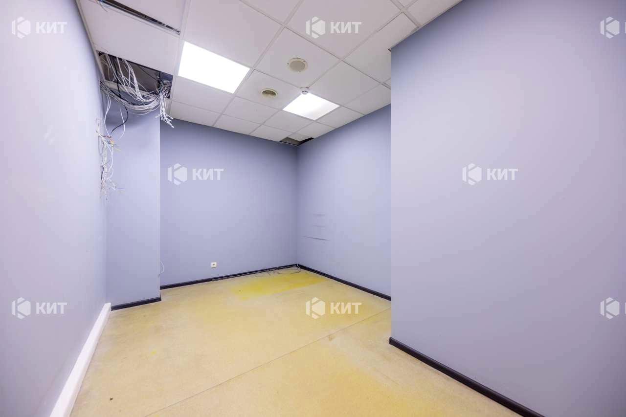 1835798144495906