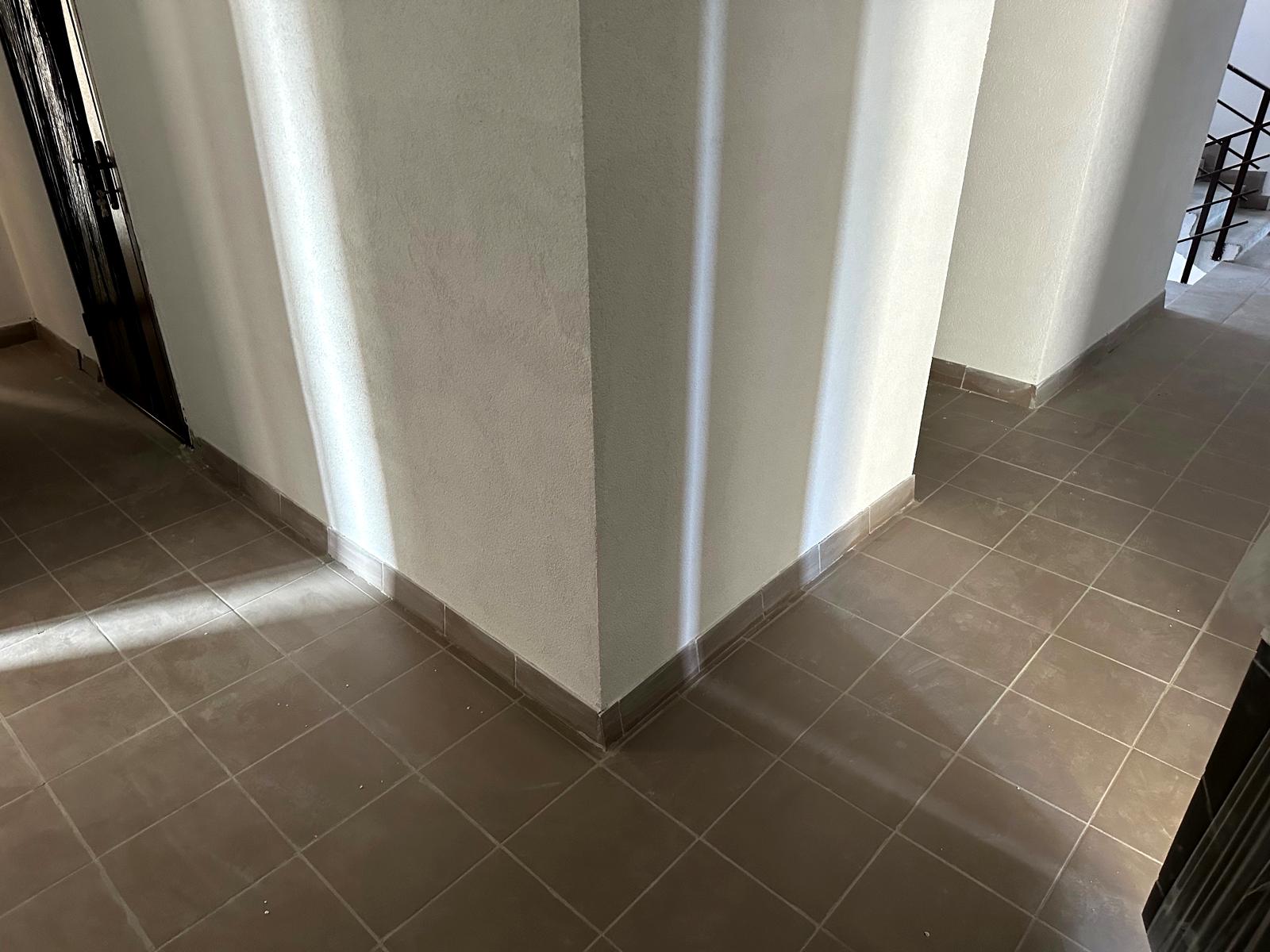 1800576518699909