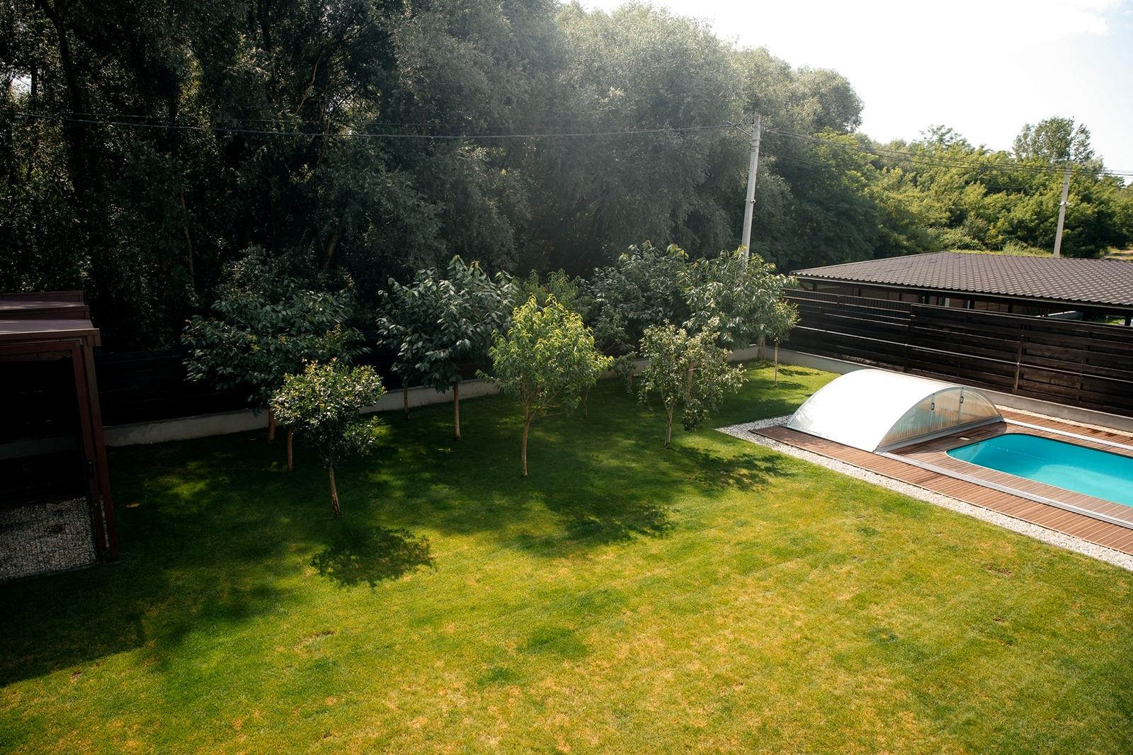 1841131906688091