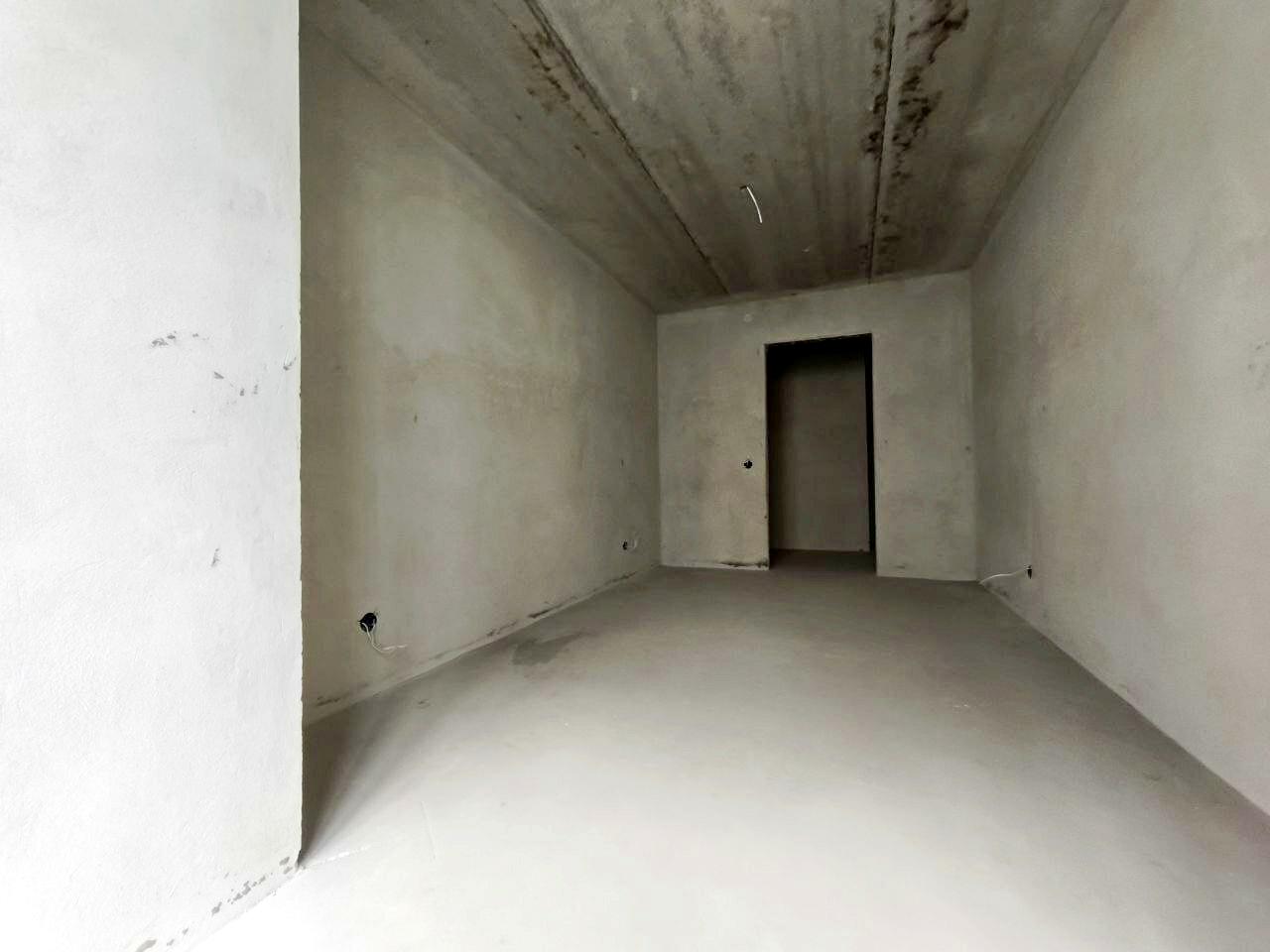 1835816677620911