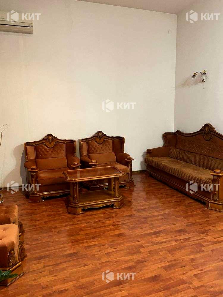 1828931849752915
