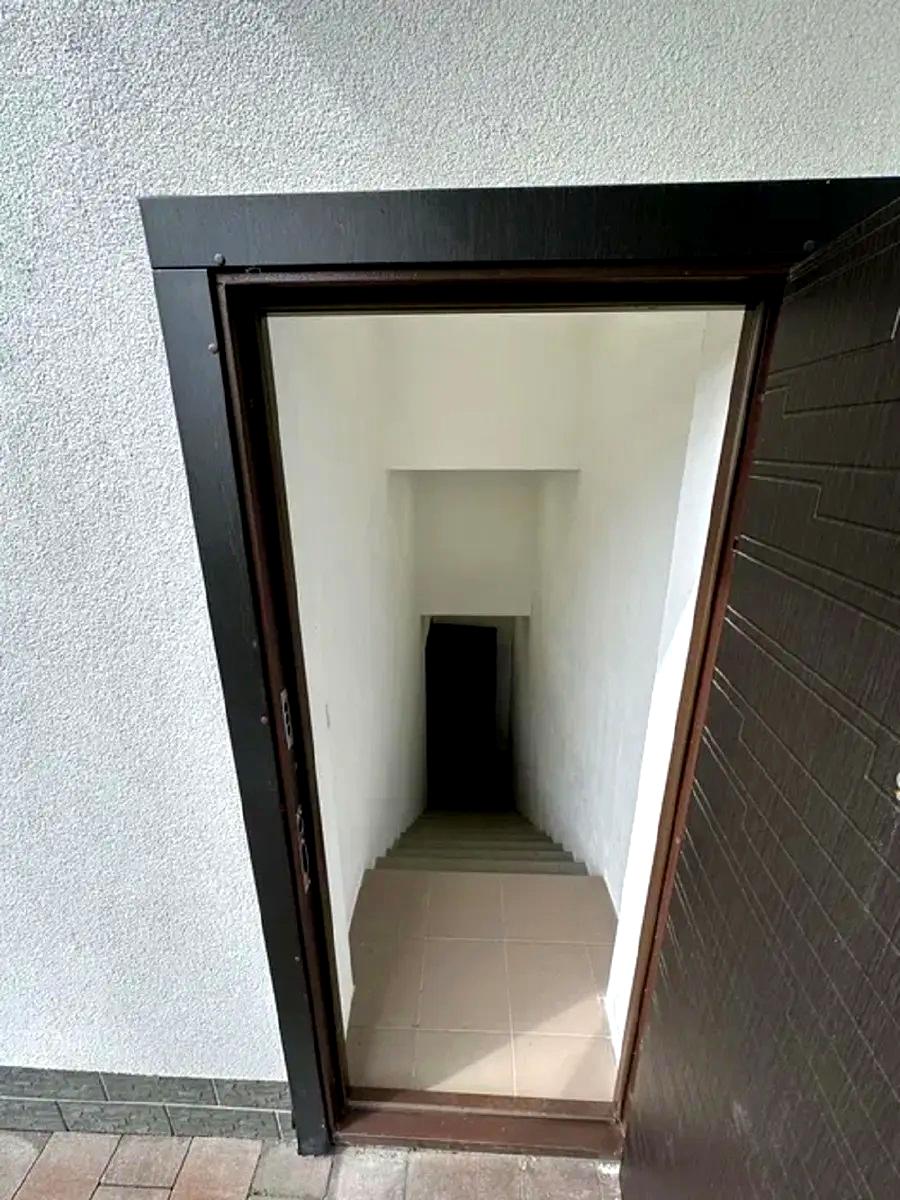 1844589155399916