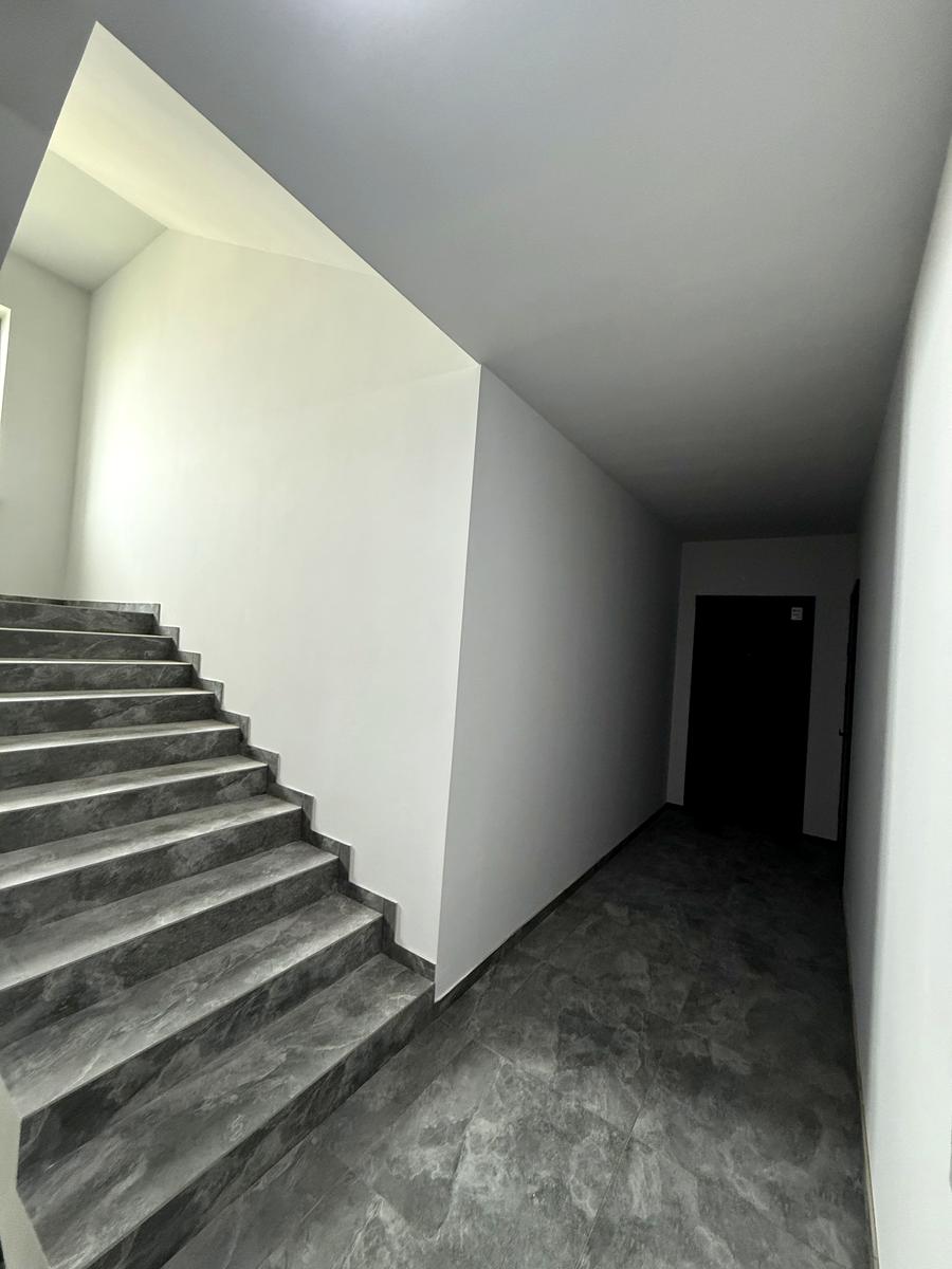 1845808367611924
