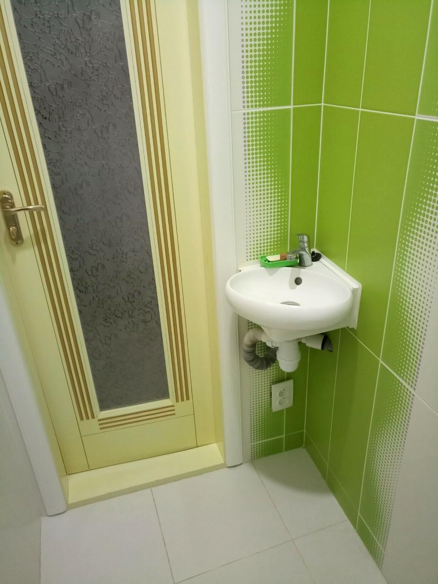 1842957174493928