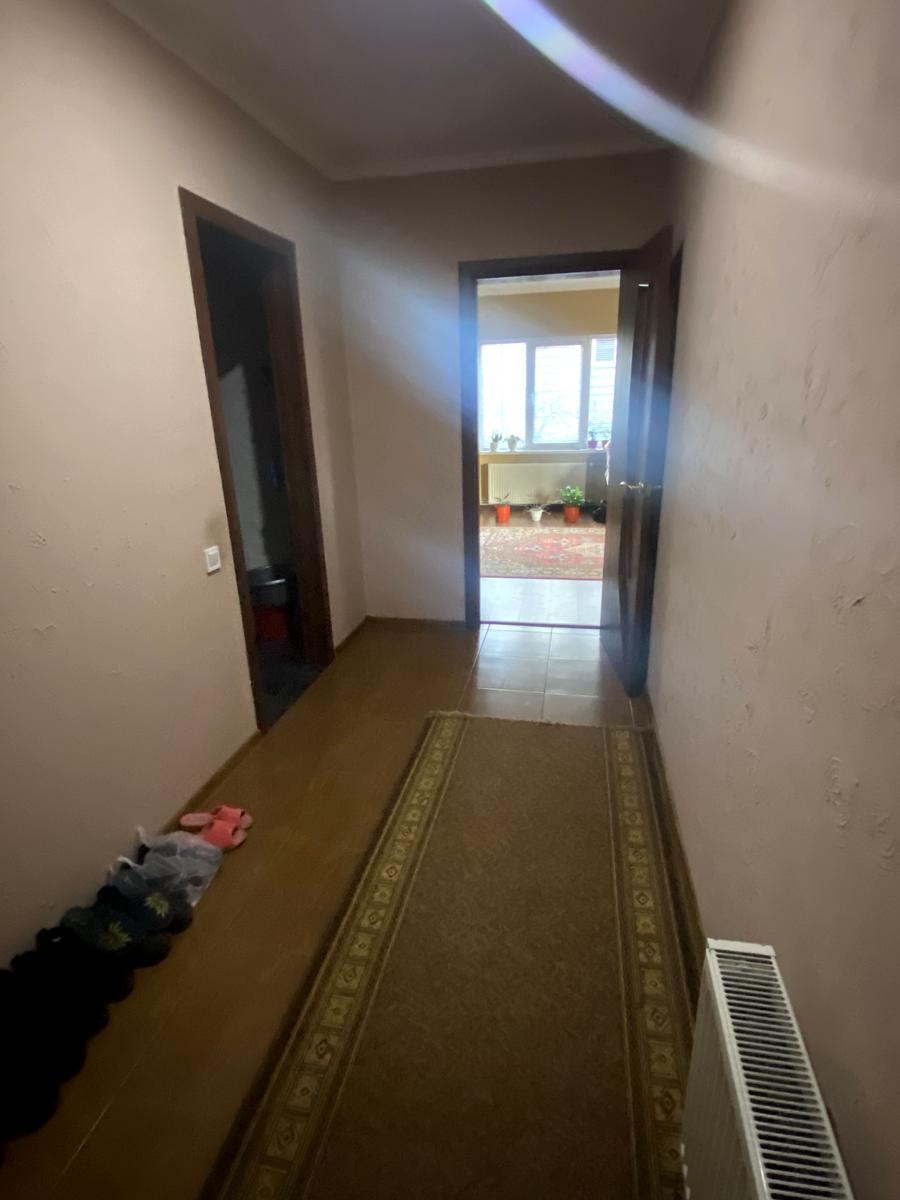 1837824733202929