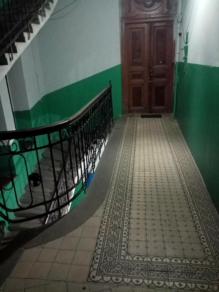 1821494816620930