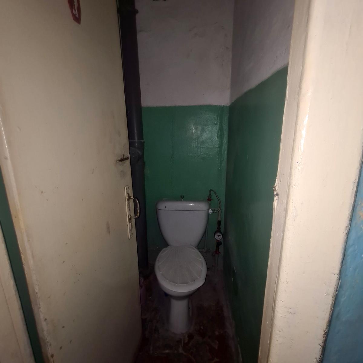 1834841580874932