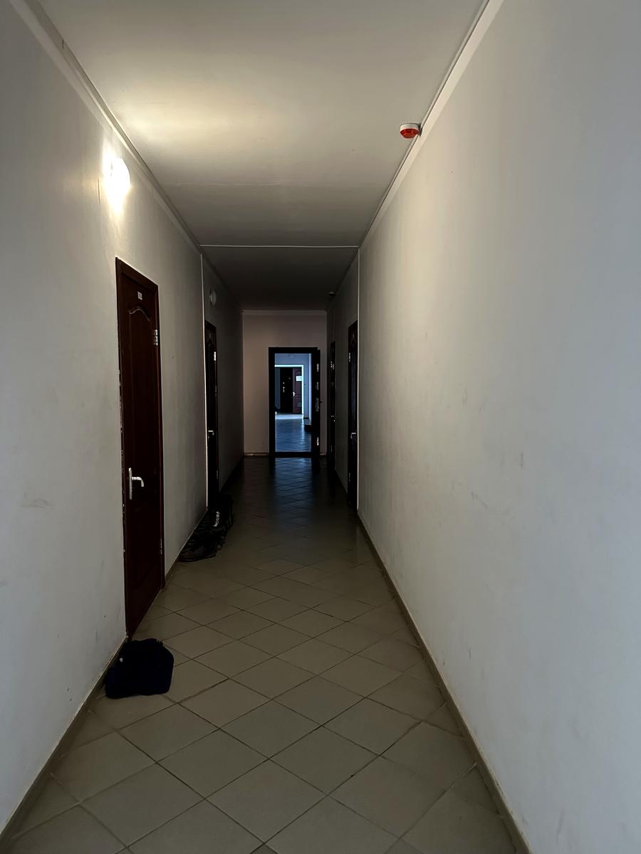 1835808609607934