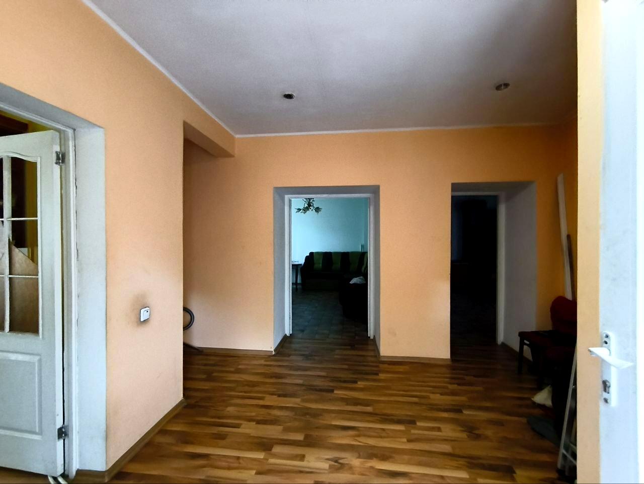 1836808244358946