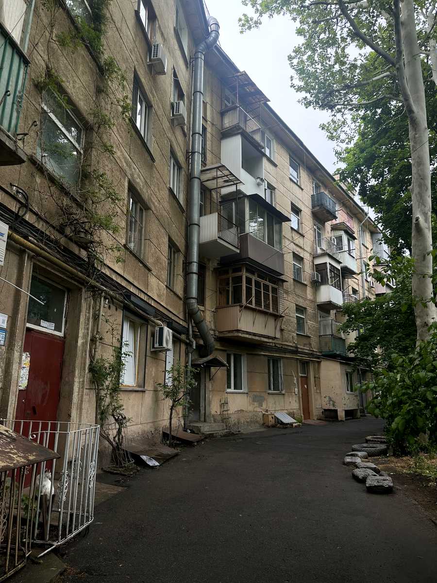 1831533327753095