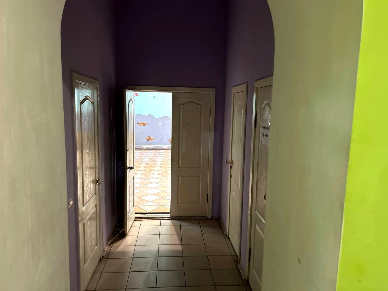1842228537664957