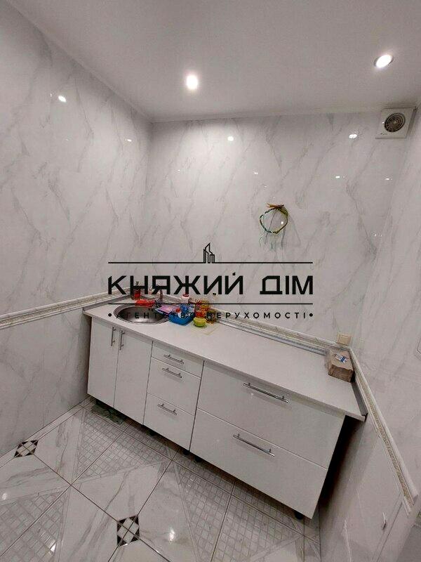 1835344467979959