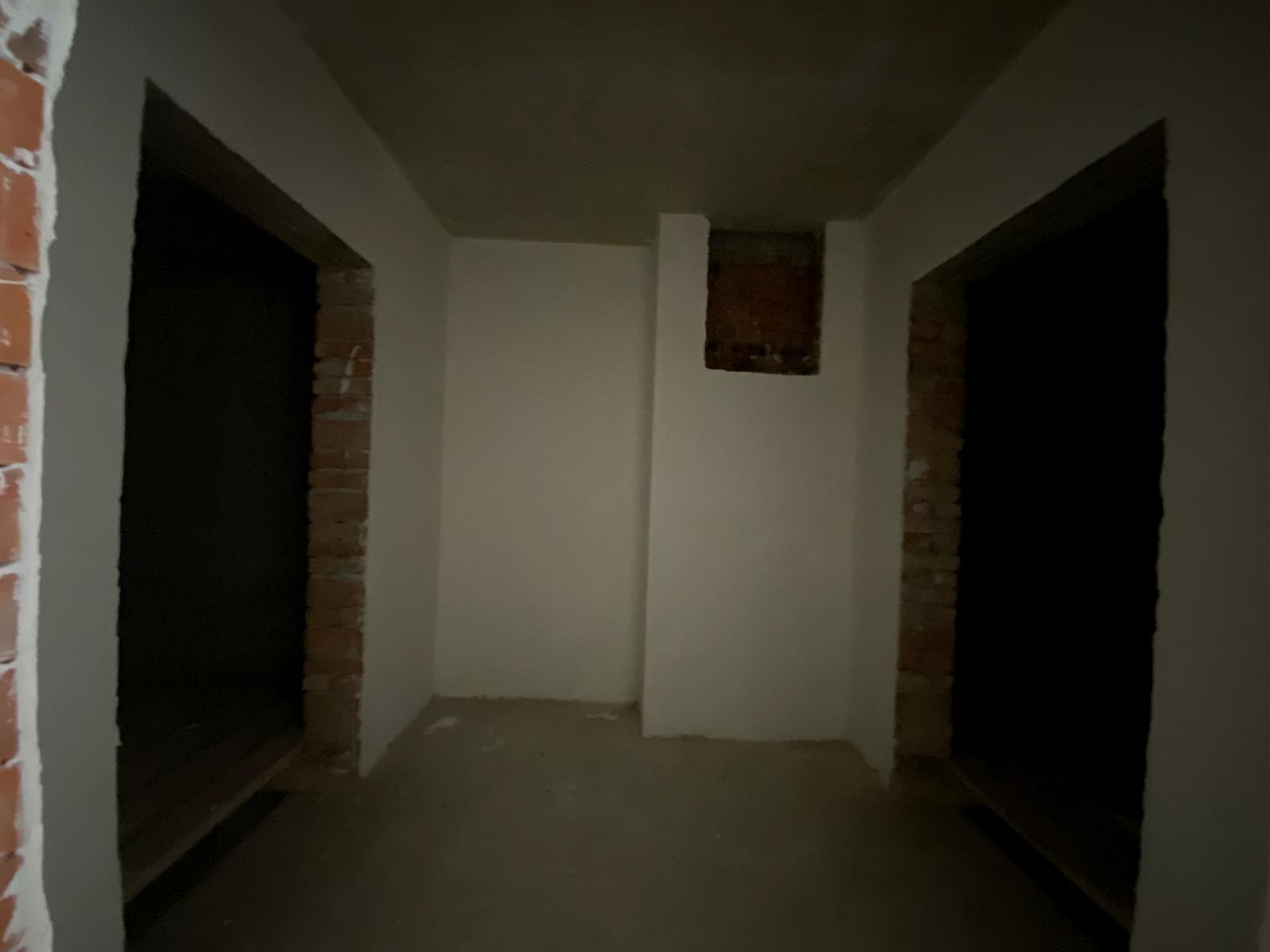 1832706368673962