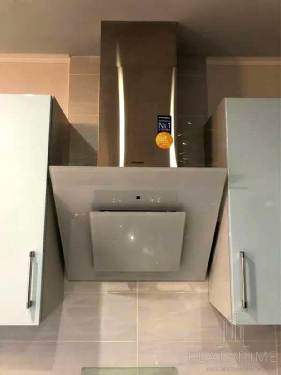 1845417935910962