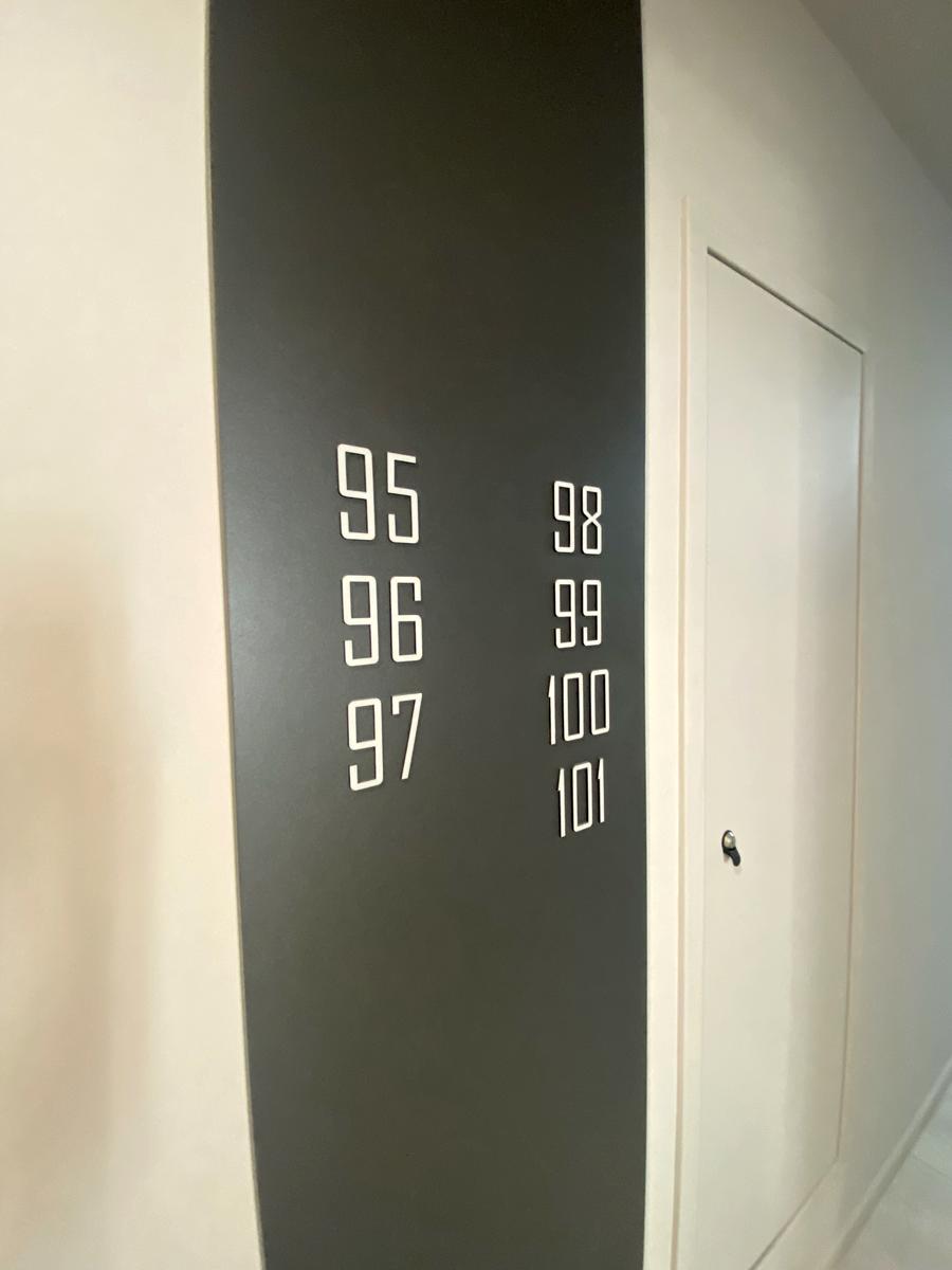 1837197815160967