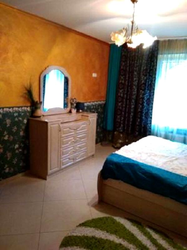 1823029238178976