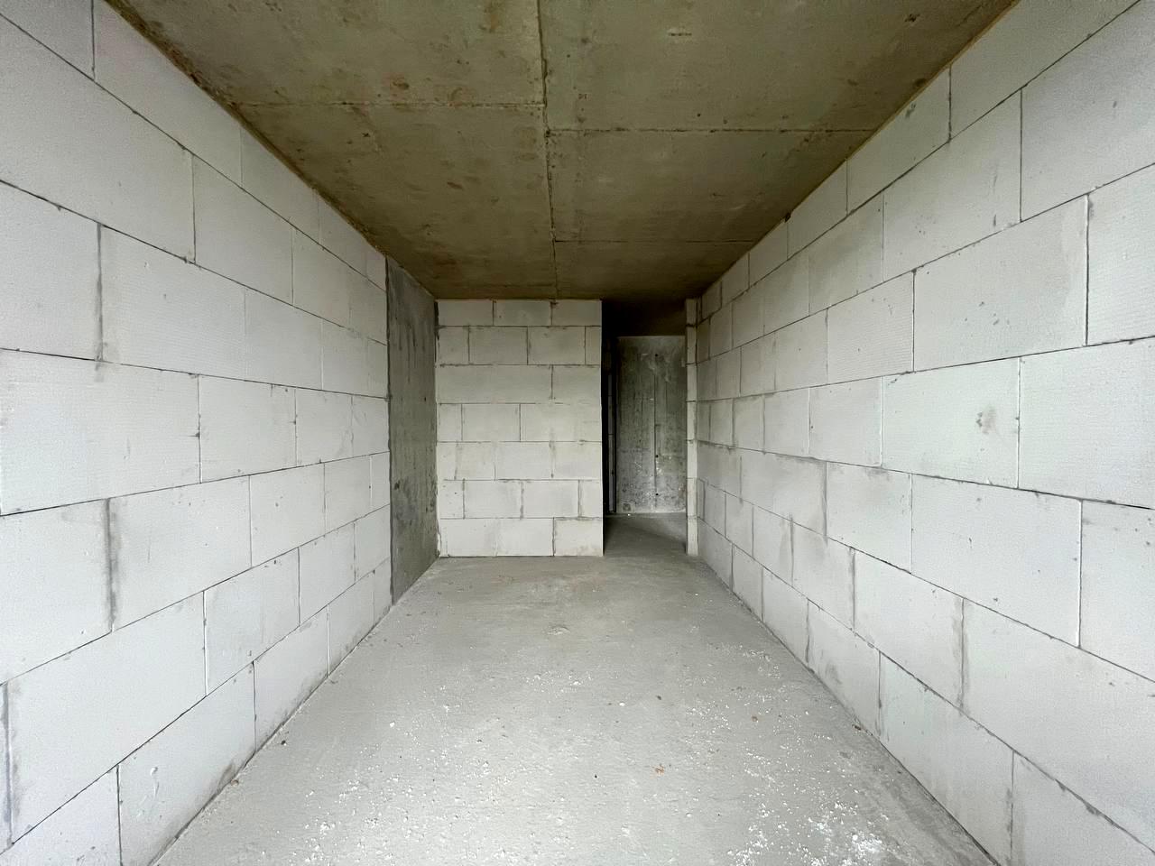 1842808929812976