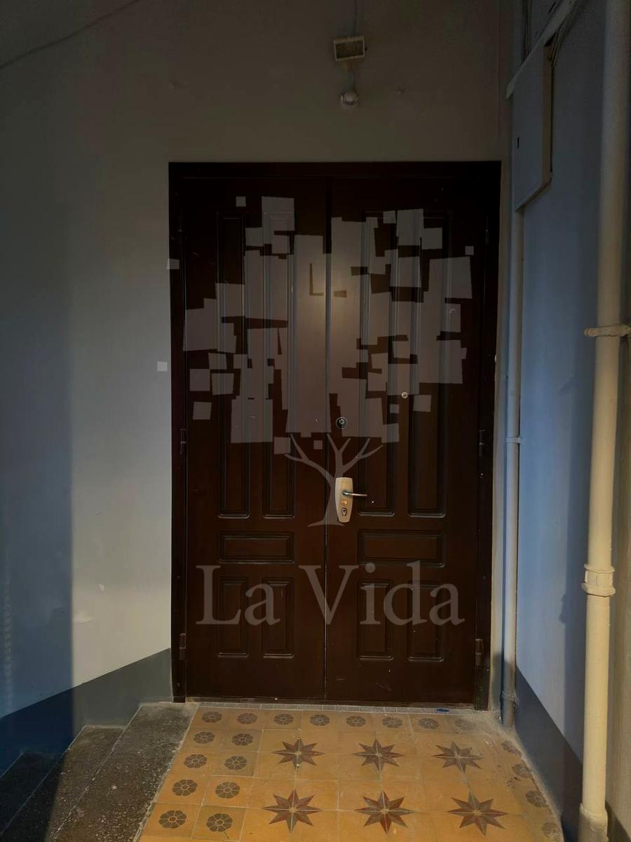 1821790214648977
