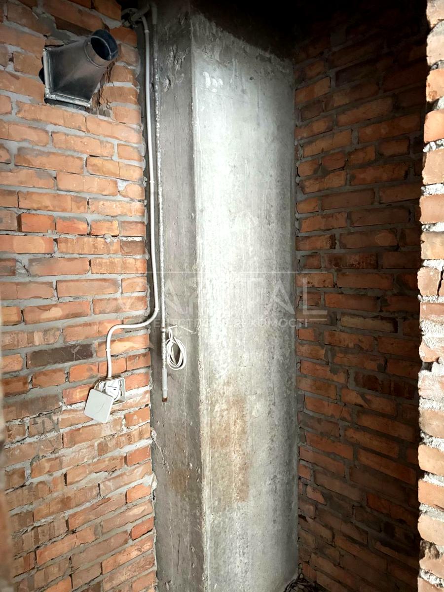 1835078054765985