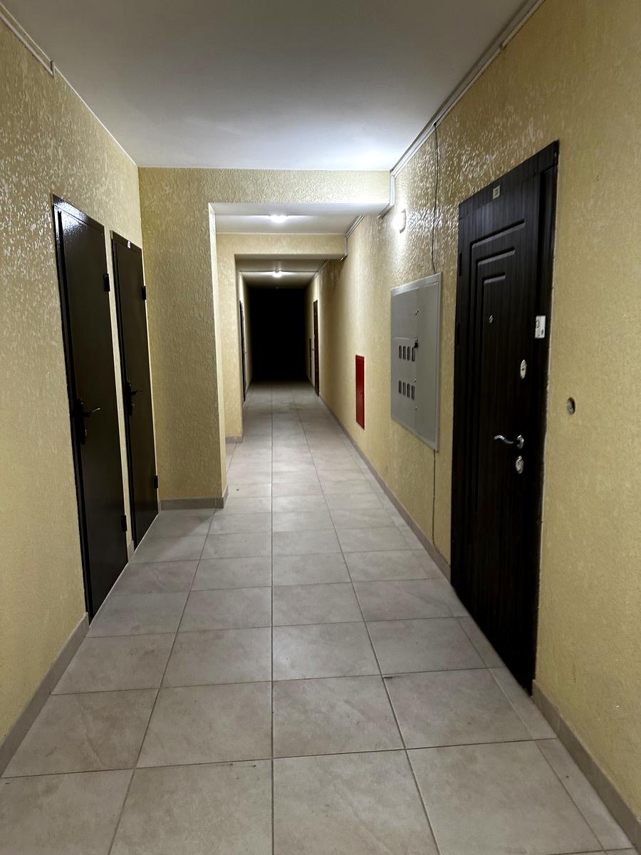 1800585256312992