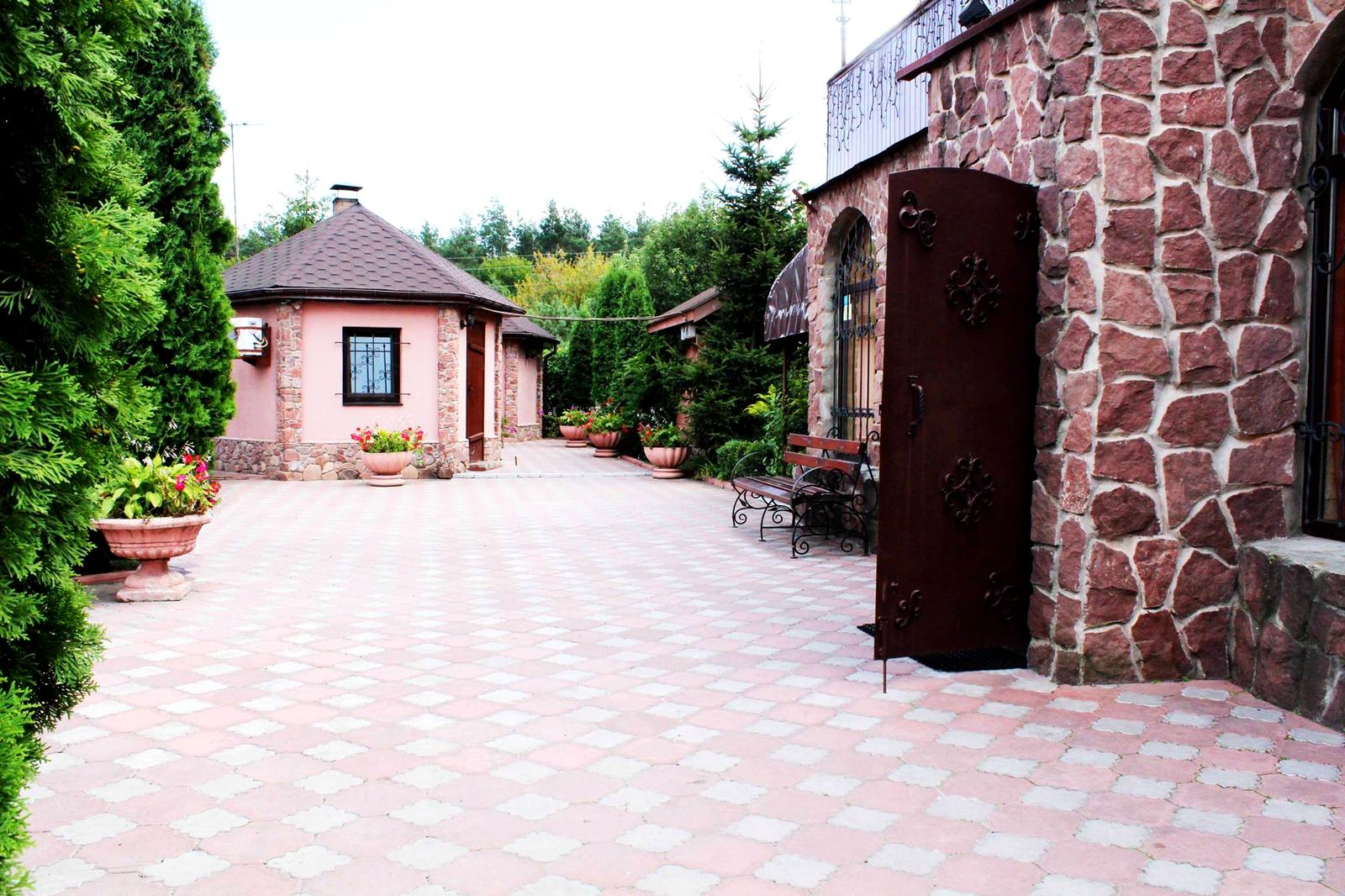 Коммерческая недвижимость по адресу (площадь 800 м²) - фото 3 Коммерческая недвижимость по адресу (площадь 800 м²) - Atlanta.ua - фото 3