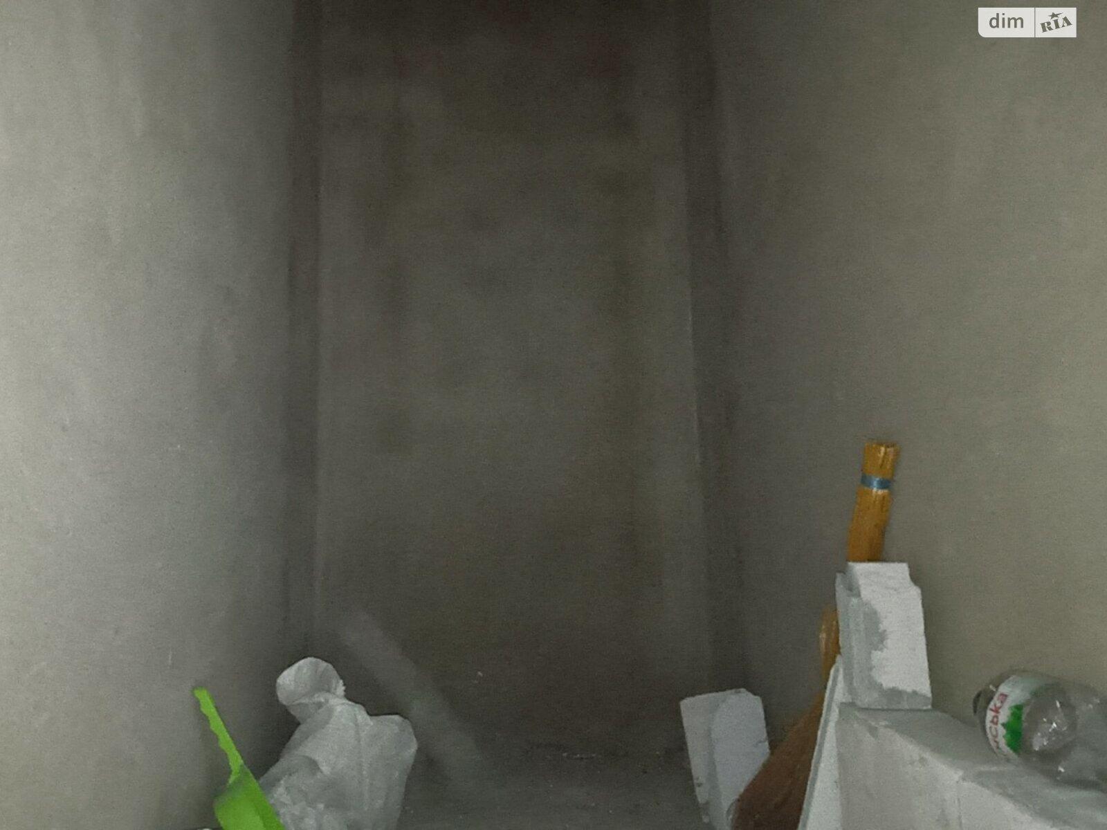 1842877010867996
