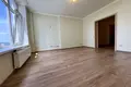 квартира за адресою Дніпровська набережна вул., 26-Г