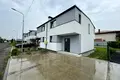 будинок за адресою Озерна