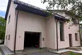 дом по адресу Степана Бандери
