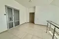 комерційна за адресою Кам'янецька вул., 1
