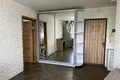 квартира за адресою Романа Шухевича просп. (Генерала Ватутіна), 4-Б