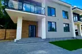 будинок за адресою Центральна, 6