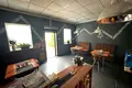 комерційна за адресою Універсальна вул., 6