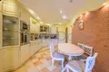 квартира за адресою Степана Руданського вул., 4-6