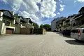 будинок за адресою Василя Сухомлинського вул.