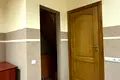 комерційна за адресою Гетьмана Петра Дорошенка вул. (), 73