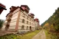 коммерческая по адресу Грушевского ул., 1