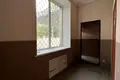 комерційна за адресою Антонова вул., 16