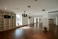 комерційна за адресою Звіринецька вул., 59