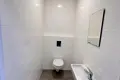 комерційна за адресою Мечникова вул., 10