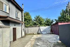 комерційна за адресою Садова, 25А