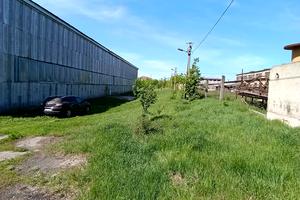 комерційна за адресою смт. Клевань, вул. Центральна, 32а