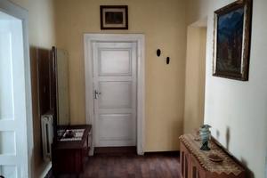 дом по адресу Євгена Коновальця ул. (Володимира Погорєлова)