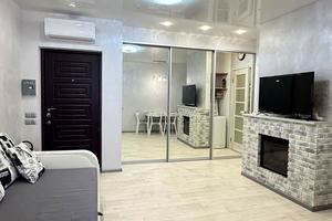 квартира за адресою Академика Сахарова, 3