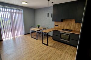 квартира за адресою Роксоляни вул., 18