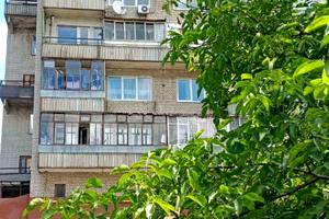 квартира за адресою Тролейбусна вул., 12