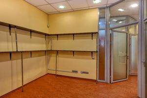комерційна за адресою Анни Ахматової вул., 35