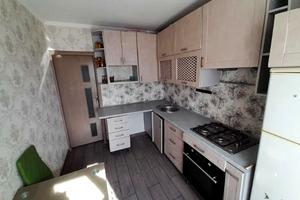 квартира за адресою Зарічанська вул., 32