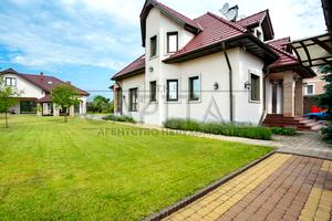 будинок за адресою Центральна вул., 11